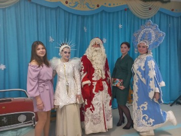 Благотворительные новогодние представления для детей Ленинградской области (3)