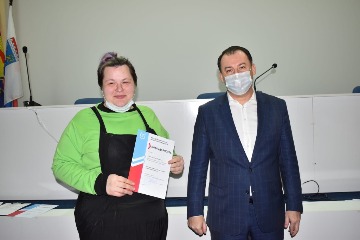 Награждение активных добровольцев