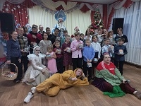 Студенты Лужского института (филиала) участвуют в благотворительных новогодних представлениях для детей